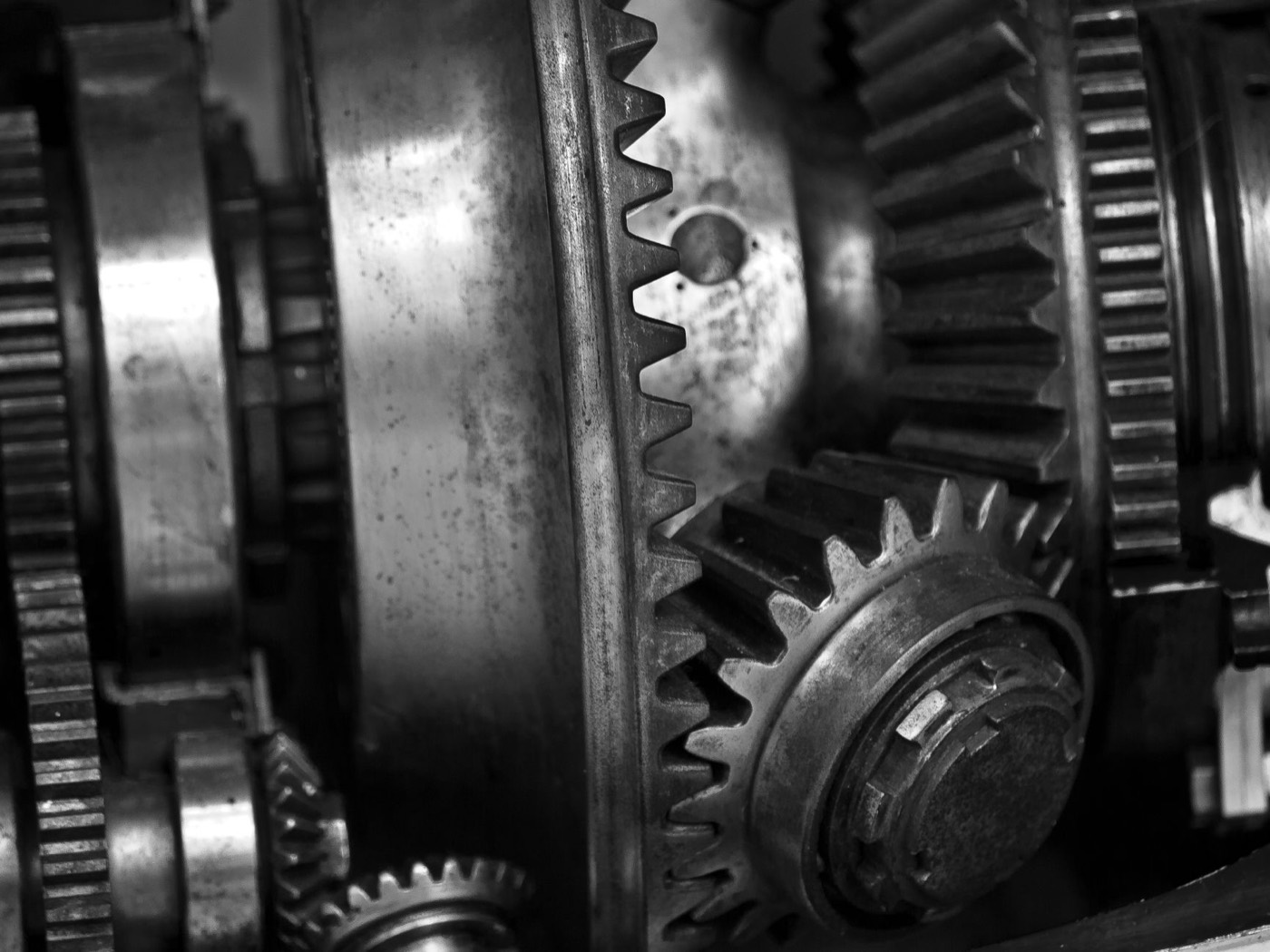Engrenages métalliques industriels, plan rapproché